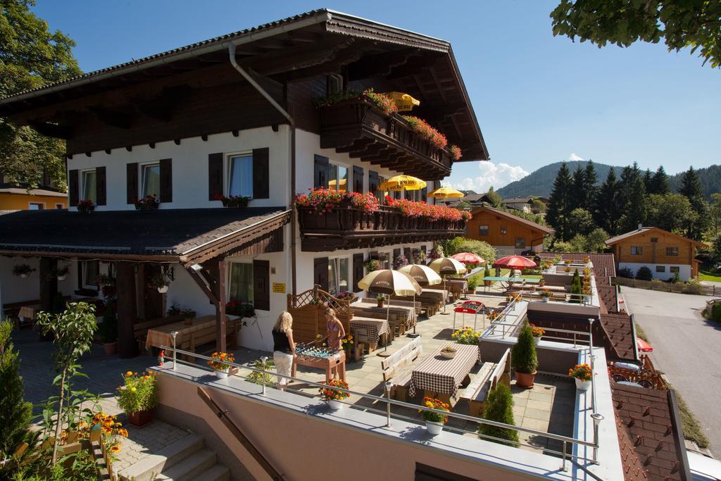 Familiengaestehaus Ingrid Sankt Martin am Tennengebirge Dış mekan fotoğraf